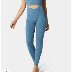 Everyday legging crossover 7/8 high waisted pocket